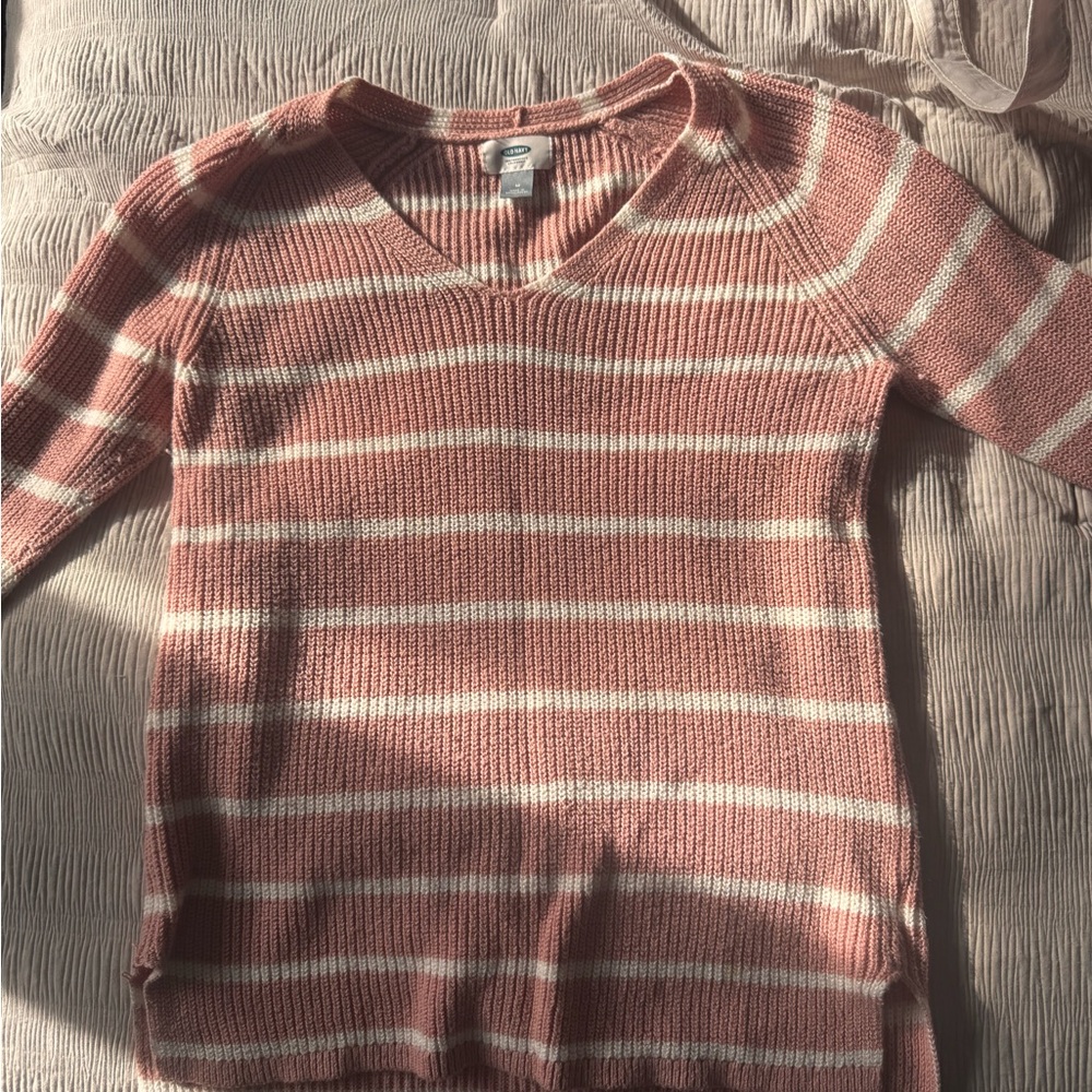 Old Navy Pink and White Knit Sweater
